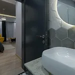 Barba Boutique Hotel Korce